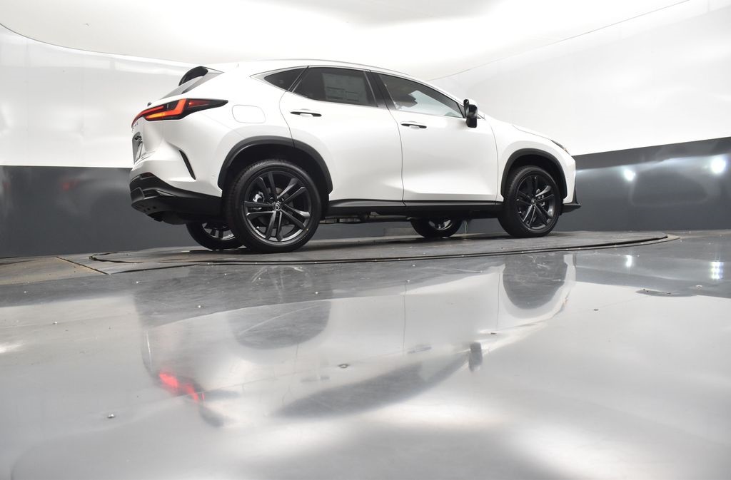 2025 Lexus NX 450h+ Luxury AWD photo 40