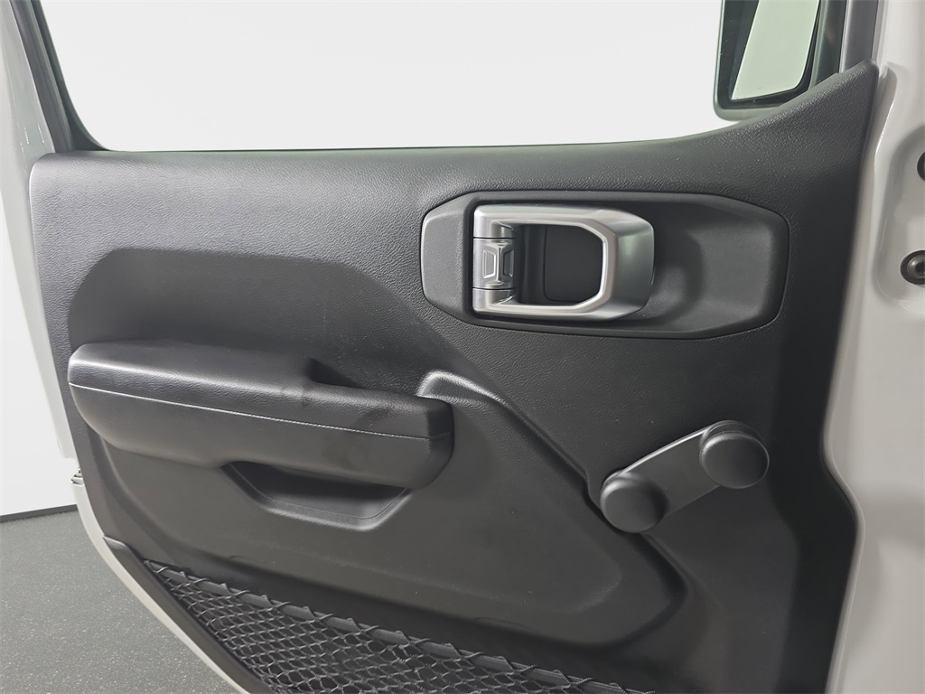 2020 Jeep Wrangler Unlimited Sport photo 24