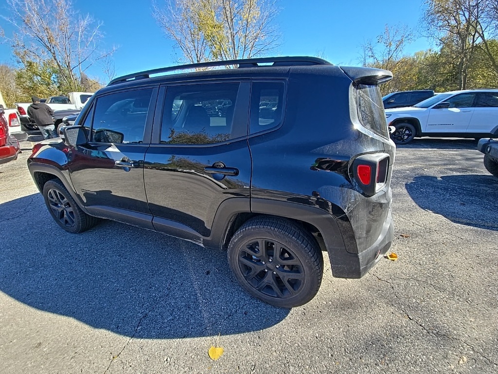 2023 Jeep Renegade Altitude photo 2