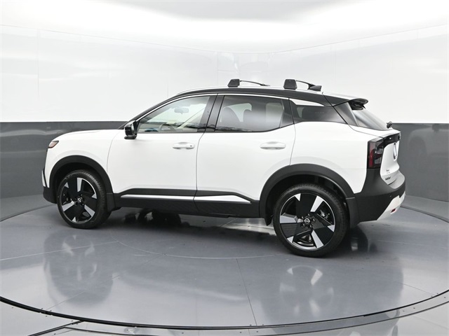 2025 Nissan Kicks SR photo 3