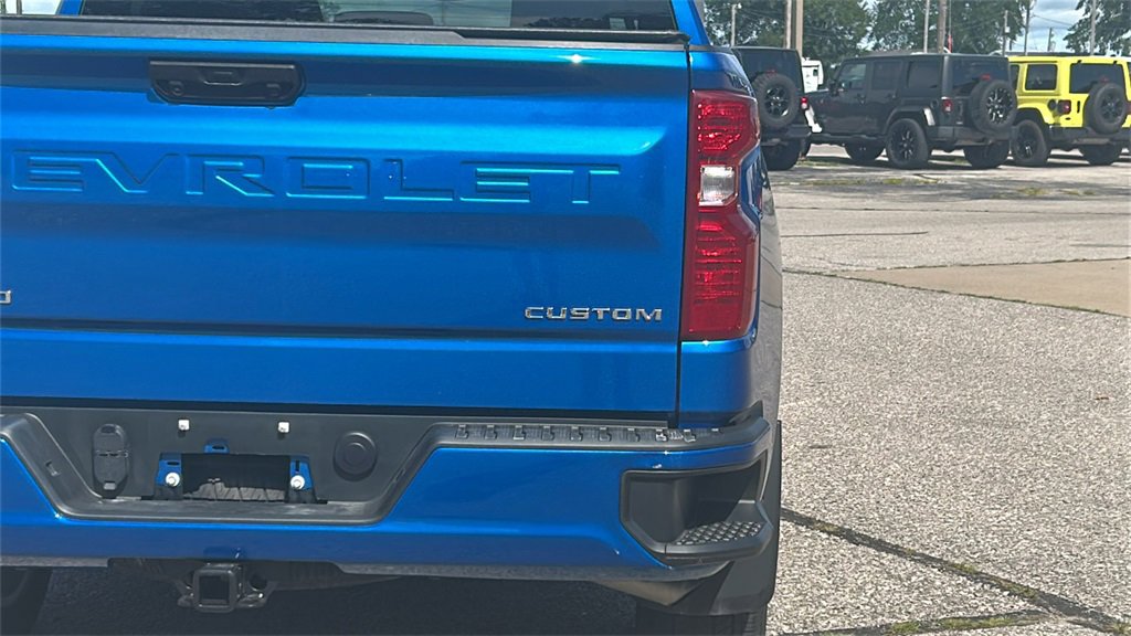 2024 Chevrolet Silverado 1500 Custom photo 6