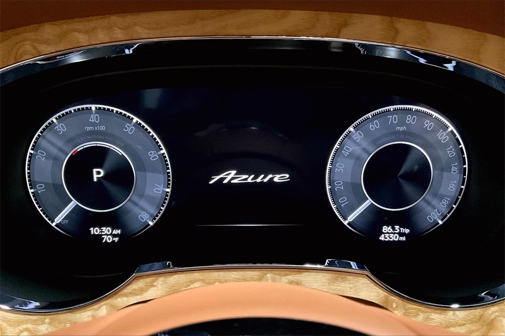 2024 Bentley Bentayga Azure photo 10