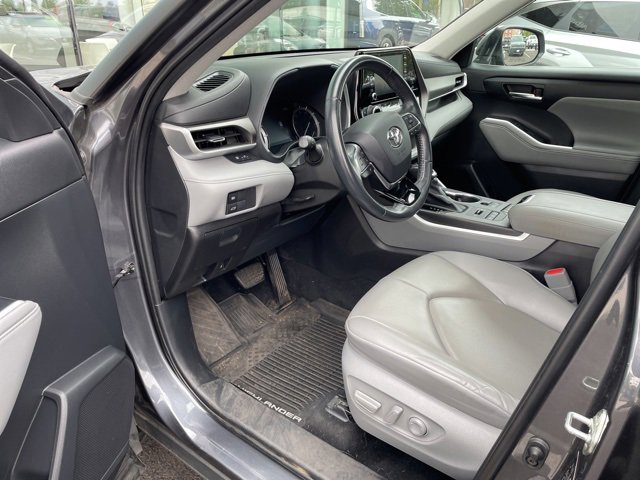 2020 Toyota Highlander XLE photo 5
