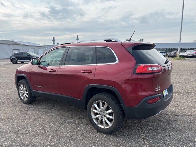 Used 2014 Jeep Cherokee Limited with VIN 1C4PJMDB7EW309547 for sale in Rochester, Minnesota