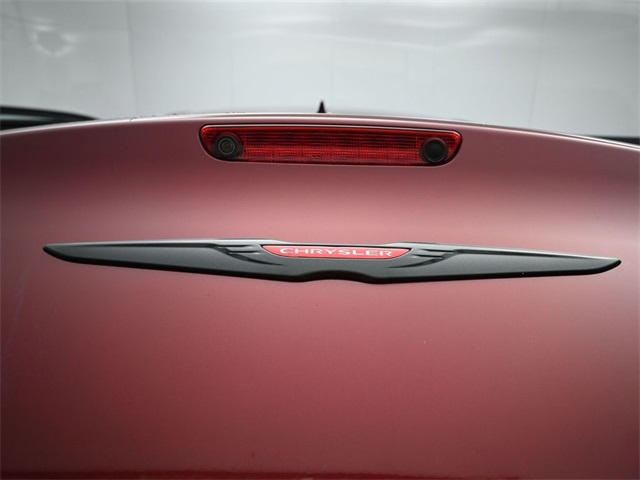 2021 Chrysler 300 S photo 15