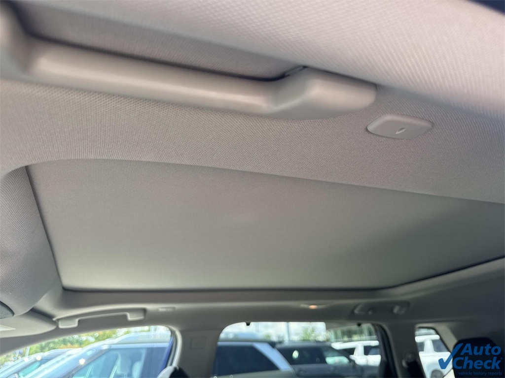 2023 Nissan Rogue SV photo 16