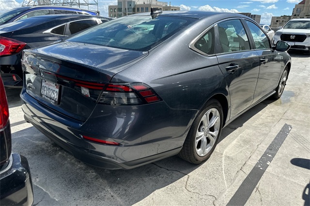2023 Honda Accord LX photo 3
