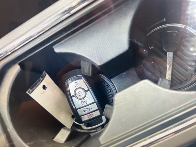 2018 Ford F-150 Lariat photo 2