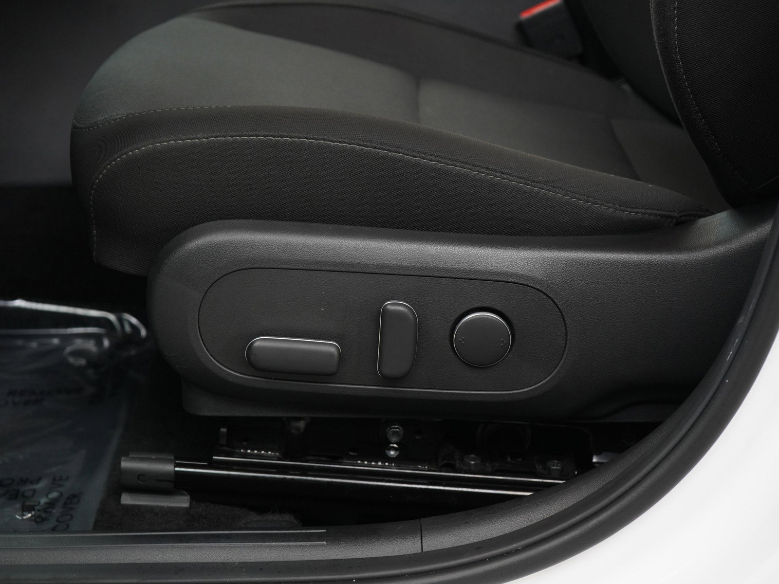 2024 Hyundai Kona SEL photo 19