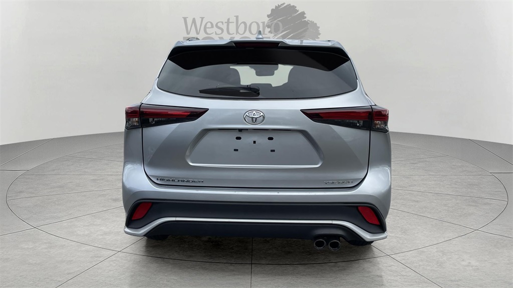 2024 Toyota Highlander XSE photo 6