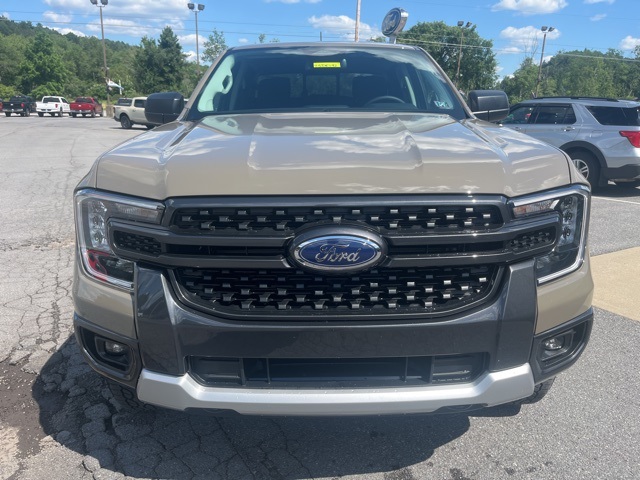 2025 Ford Ranger XLT photo 2