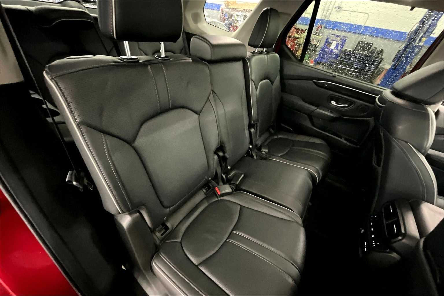 2023 Honda Pilot Elite photo 19