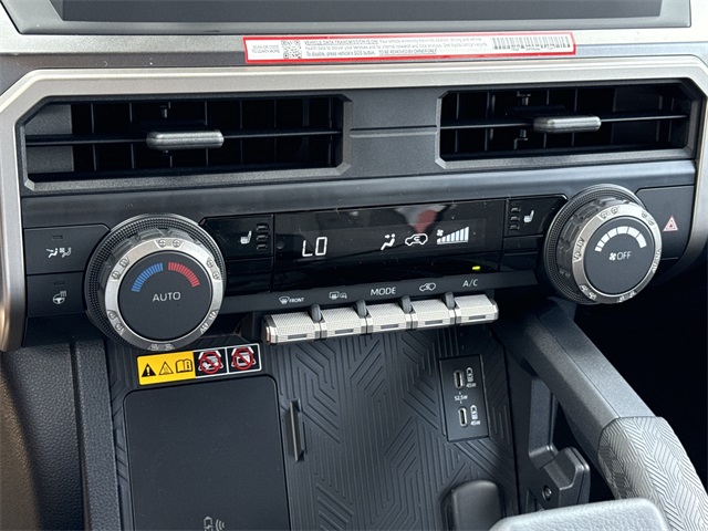 2025 Toyota 4Runner TRD Off-Road photo 23