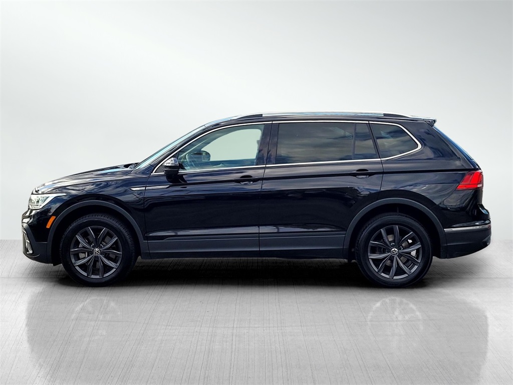 2024 Volkswagen Tiguan SE Wolfsburg Edition photo 5