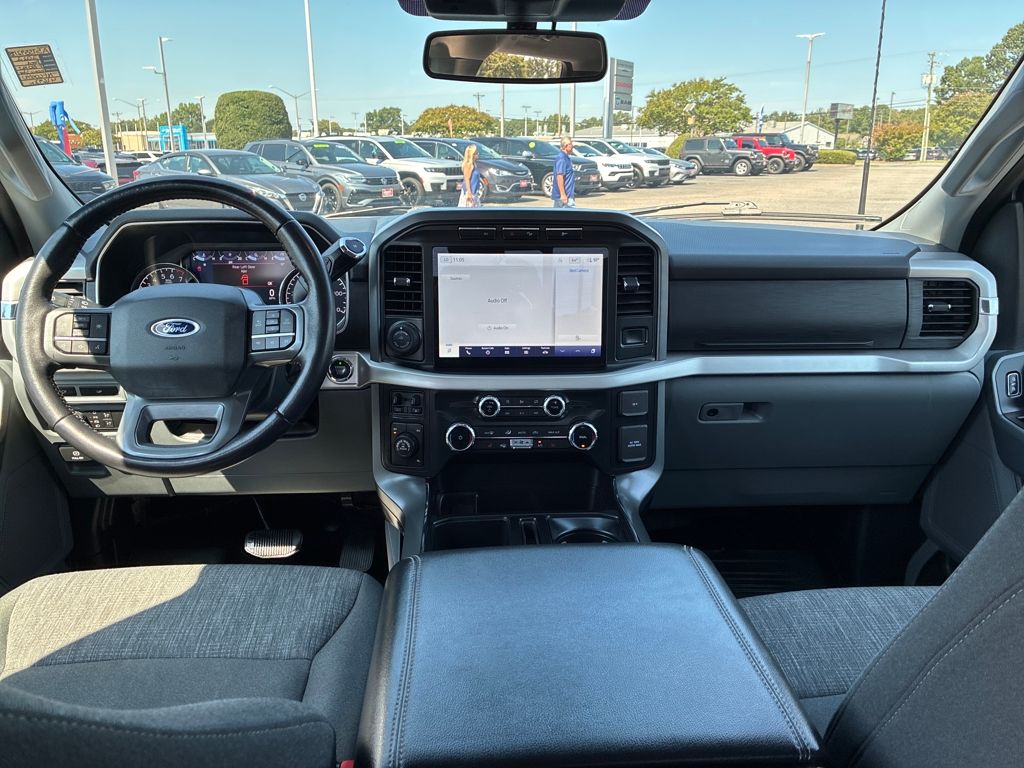 2022 Ford F-150 XLT photo 12