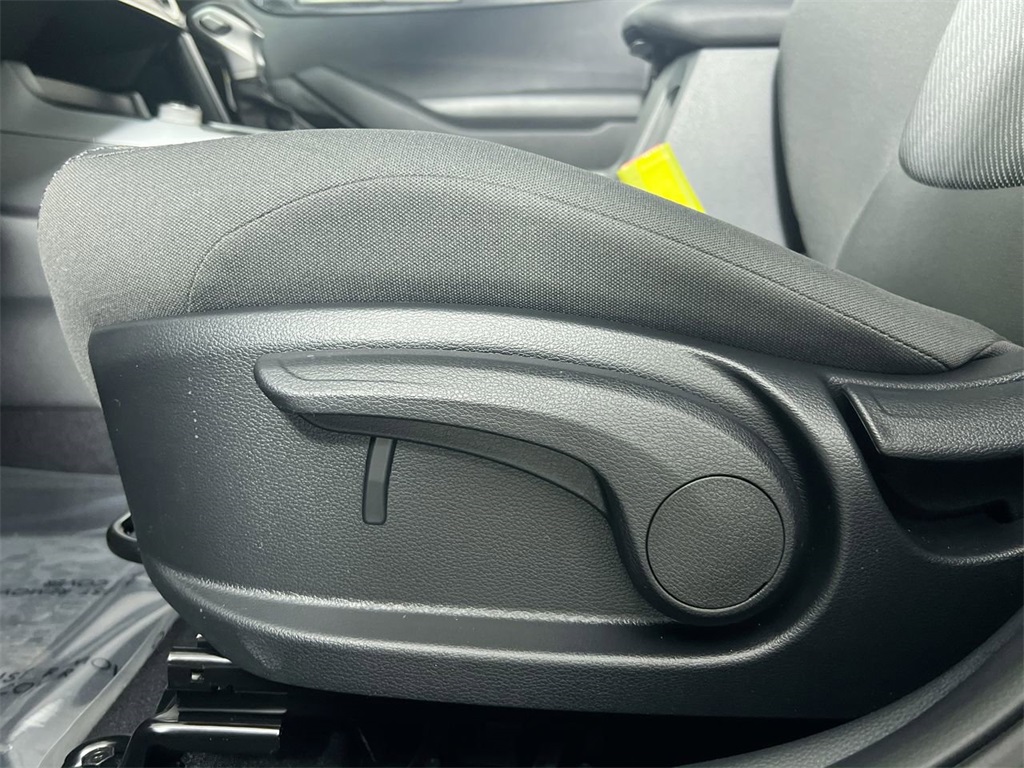 2026 Kia Seltos LX photo 13