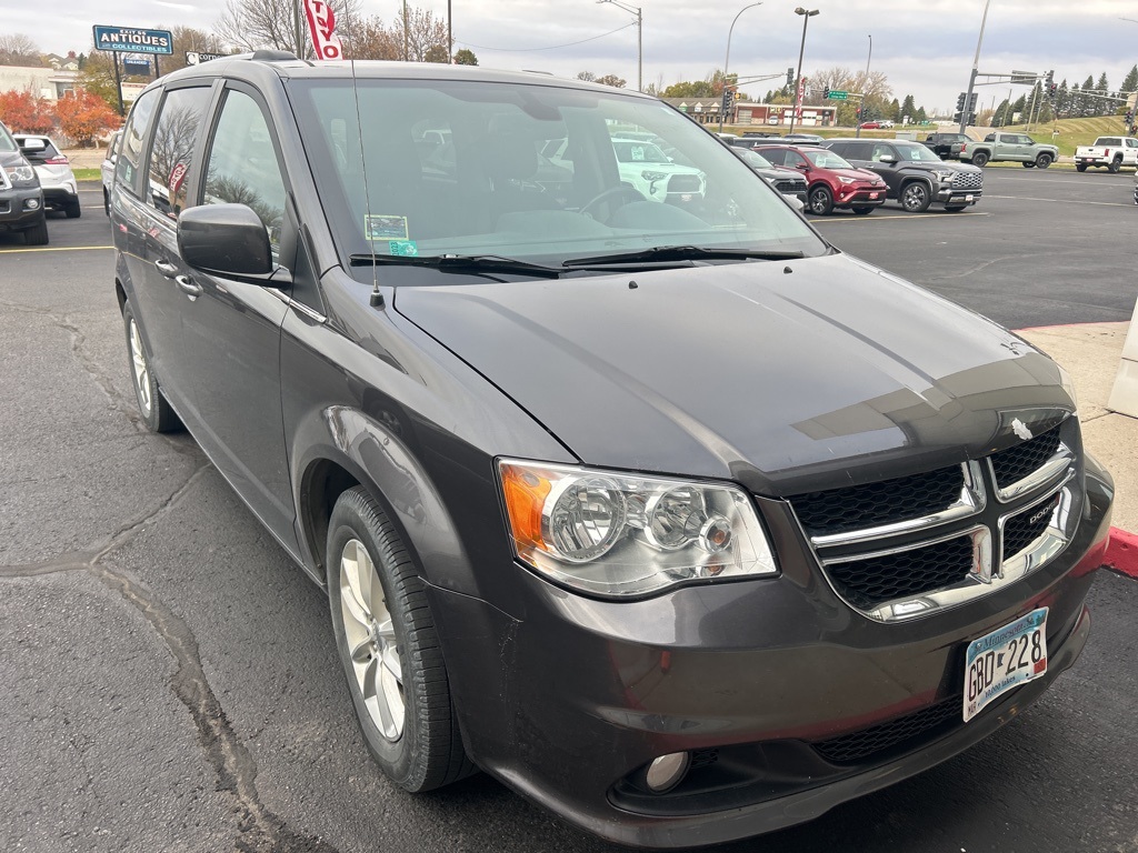 2019 Dodge Grand Caravan SXT photo 2