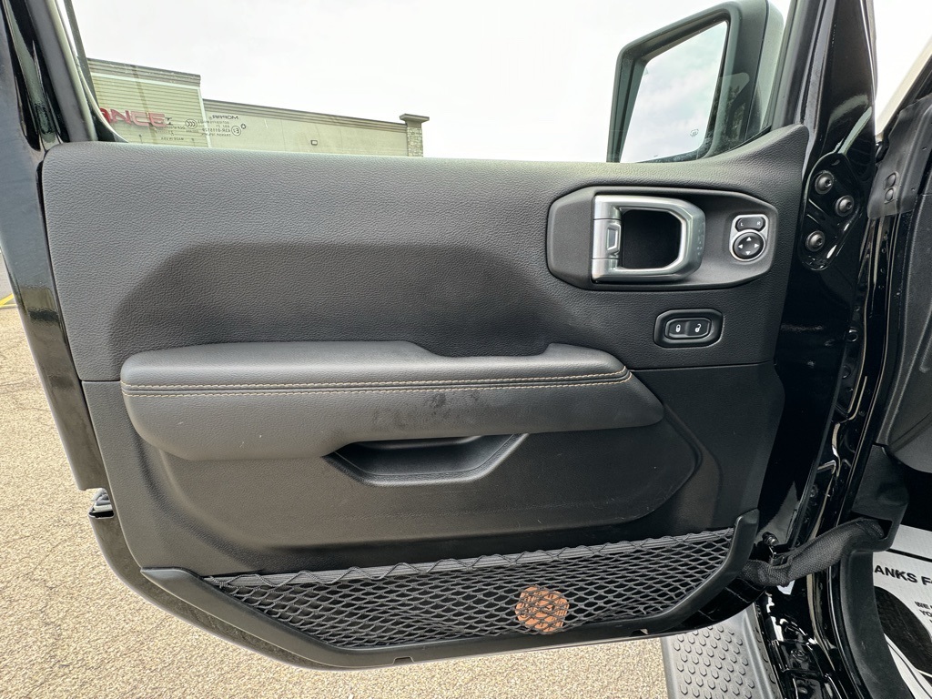 2021 Jeep Wrangler Unlimited Sahara High Altitude photo 21