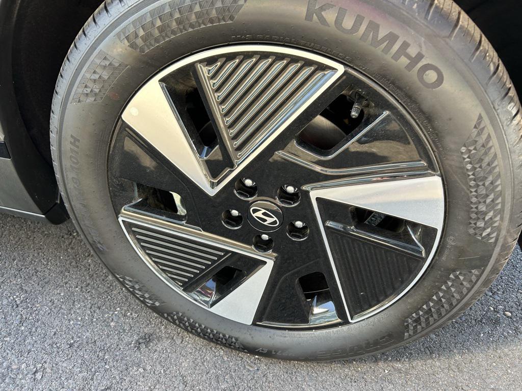 2025 Hyundai Ioniq 5 SE photo 9