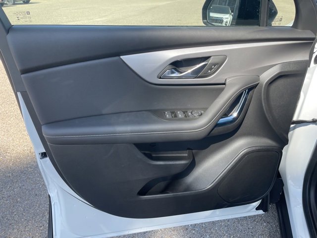 2025 Chevrolet Blazer 2LT photo 9