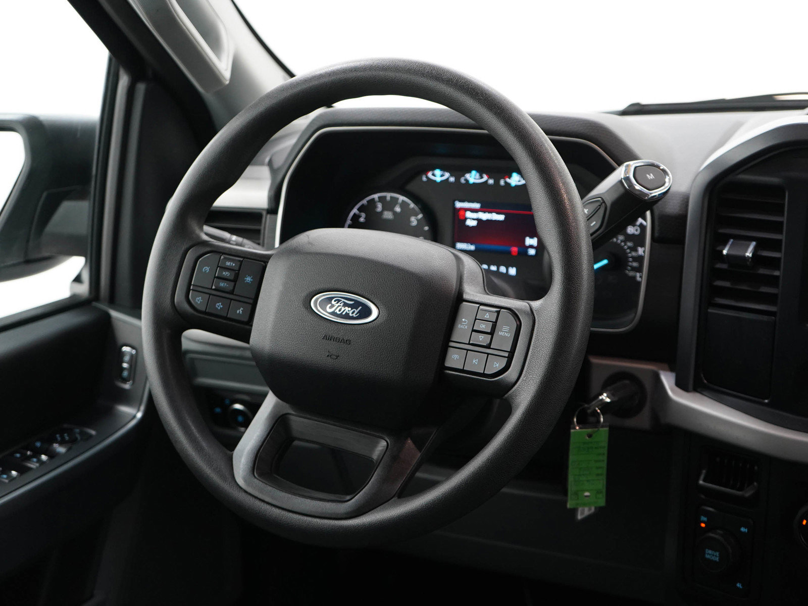 2023 Ford F-150 XLT photo 12