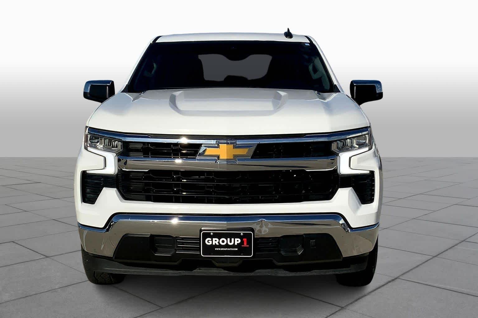 2022 Chevrolet Silverado 1500 LT photo 3