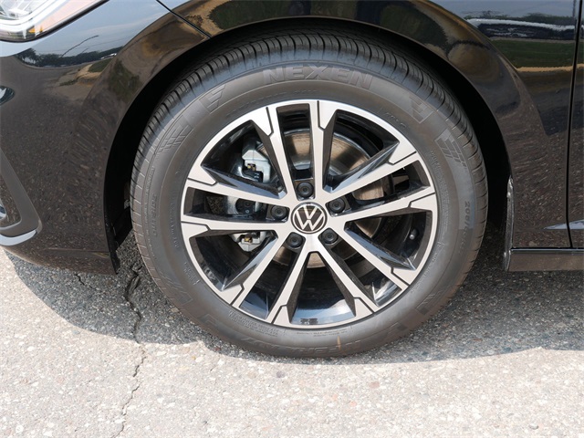 2025 Volkswagen Jetta 1.5T Sport photo 4