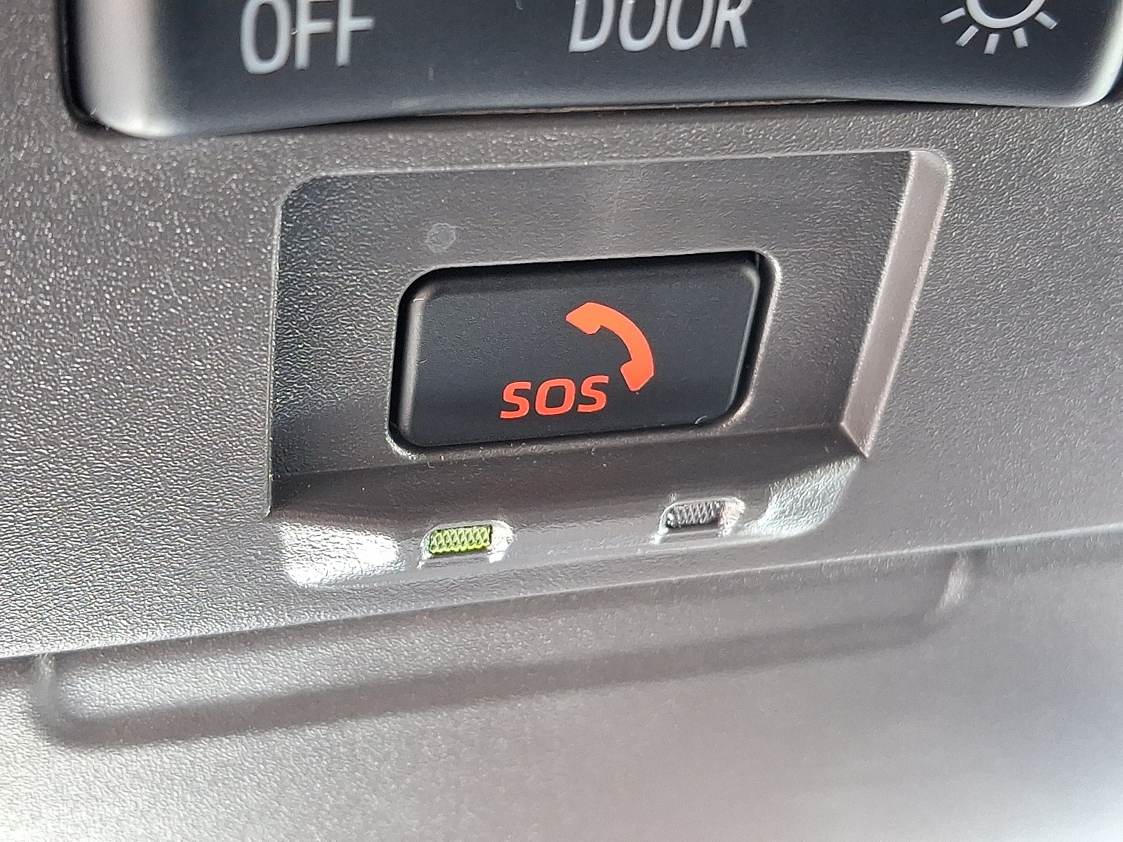 2024 Toyota Sienna Platinum photo 27