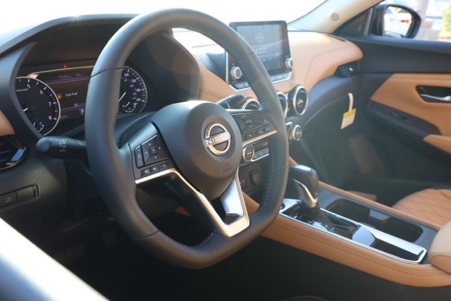 2025 Nissan Sentra SV photo 13