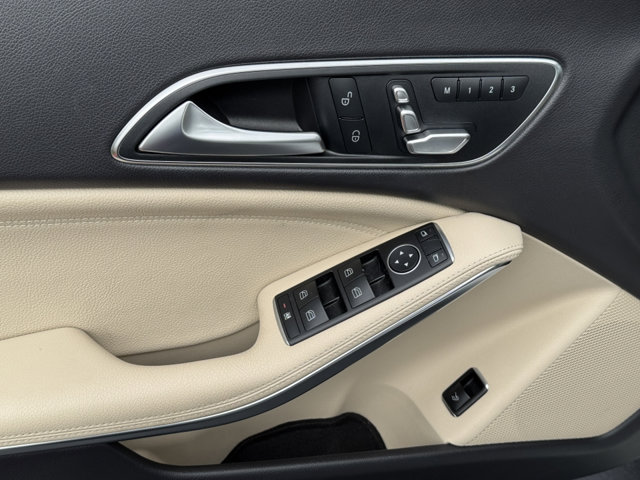 2018 Mercedes Benz CLA 250 photo 15