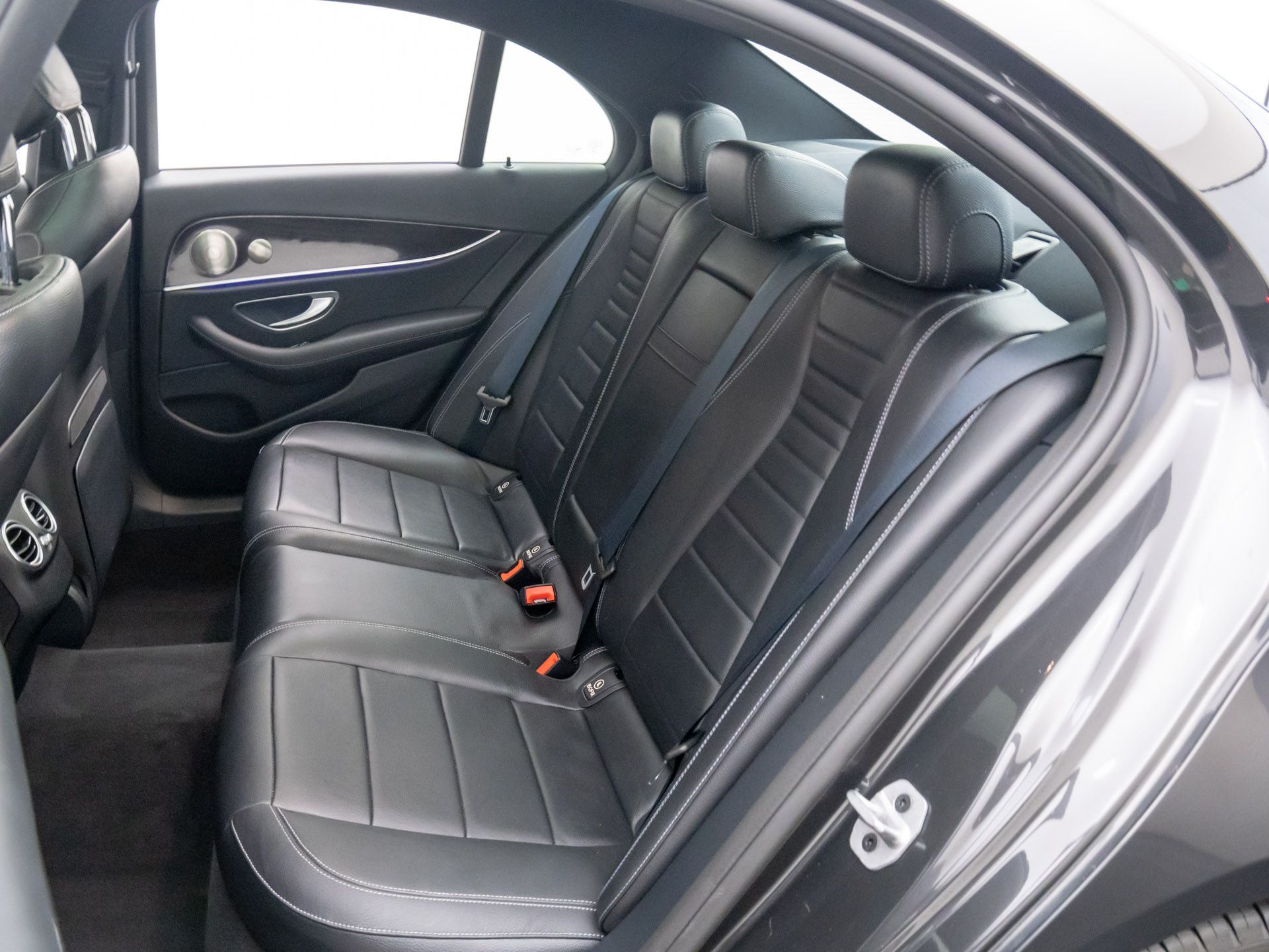 2022 Mercedes Benz E 450 4MATIC photo 15