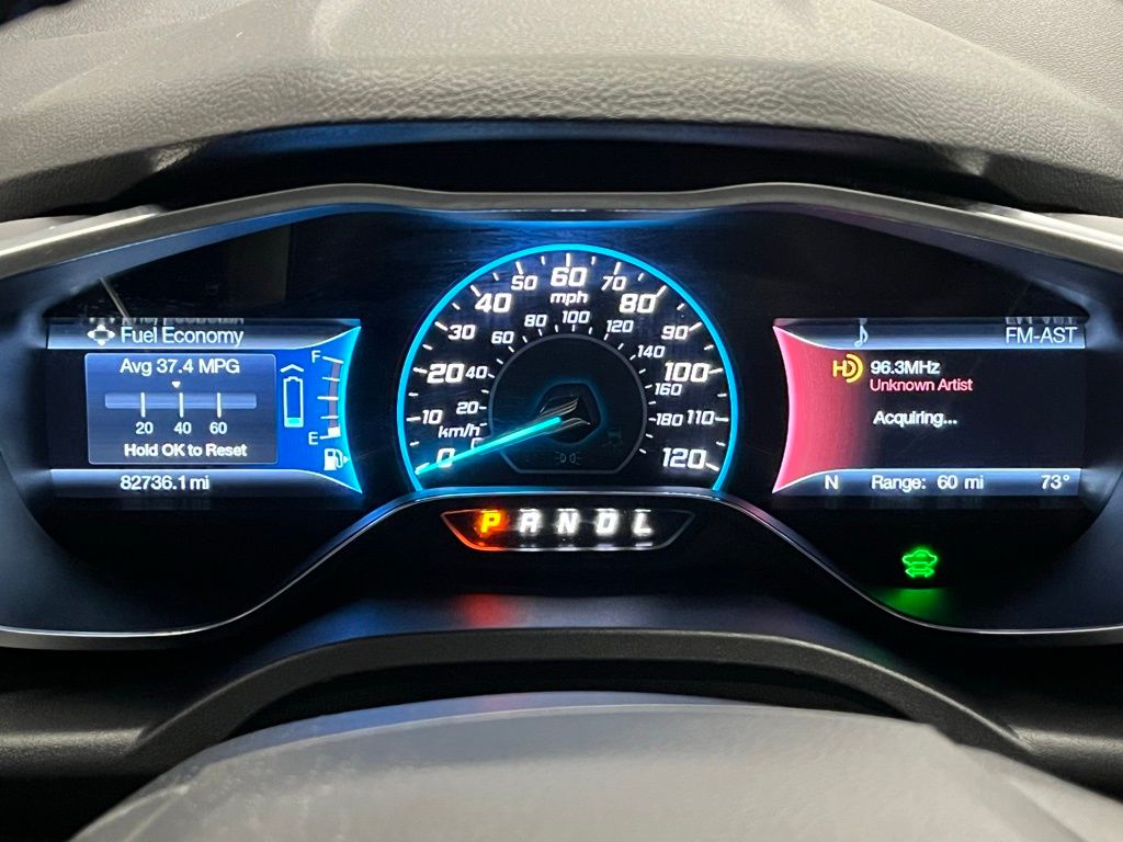 2016 Ford C-Max Energi SEL photo 17
