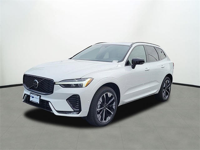 2026 Volvo XC60 Plus's photo