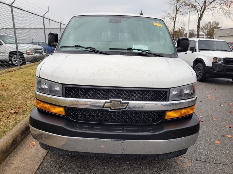 2019 Chevrolet Express 3500 LT Passenger photo 2
