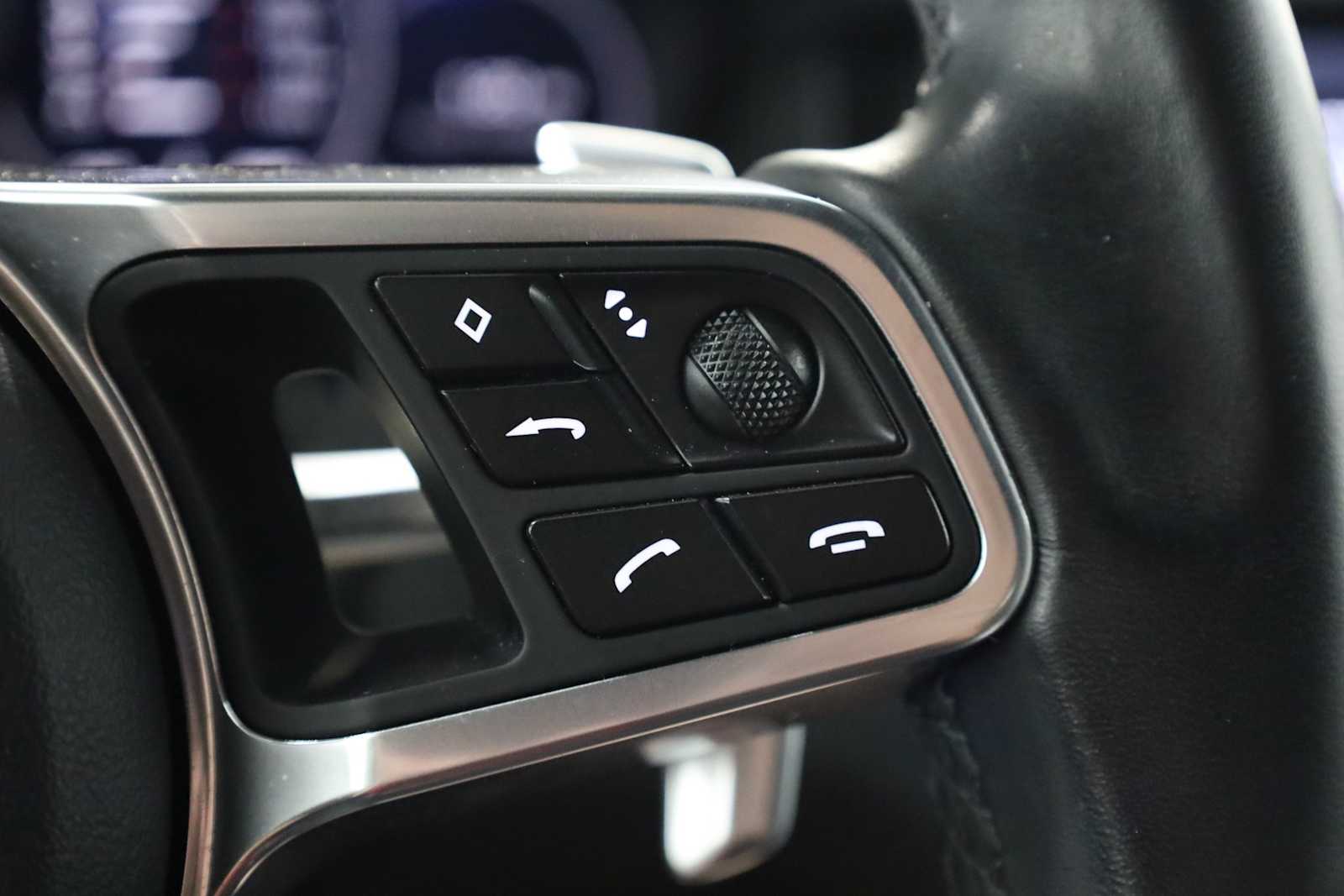 2020 Porsche Cayenne photo 22