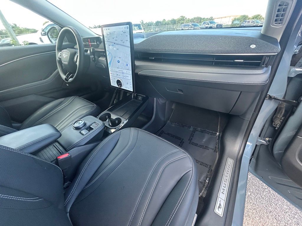 2023 Ford Mustang Mach-E Premium photo 25