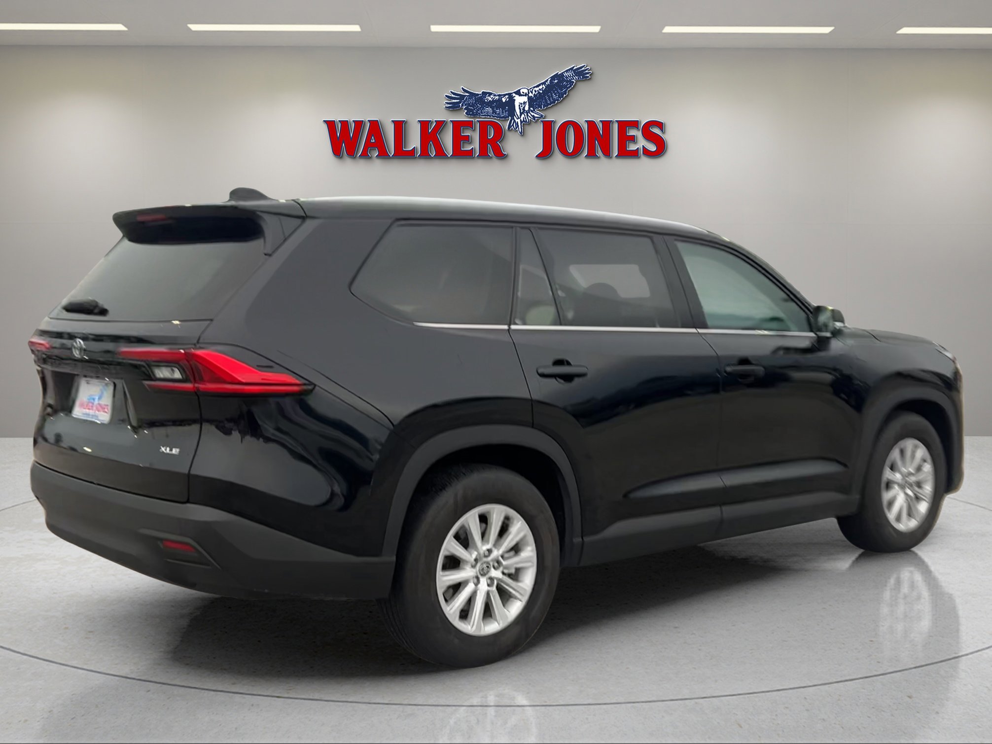 2024 Toyota Grand Highlander XLE photo 3