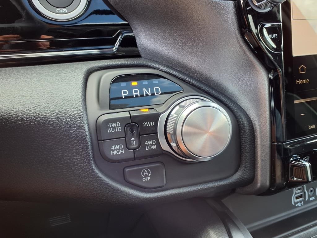 2026 Ram 1500 Laramie photo 15