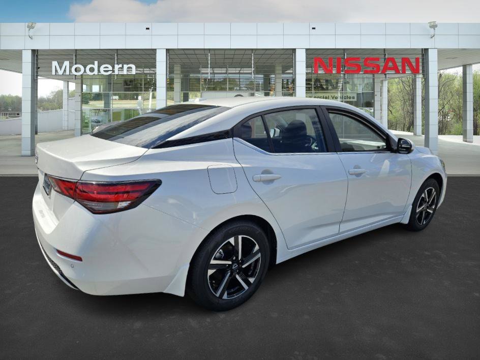 2025 Nissan Sentra SV photo 4