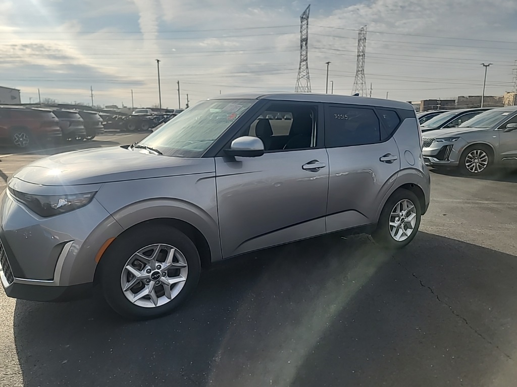 2024 KIA SOUL - Image 2