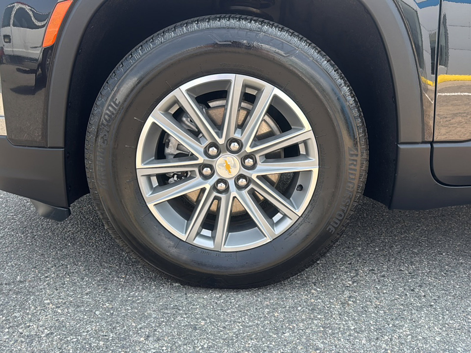 2023 Chevrolet Traverse Leather photo 4