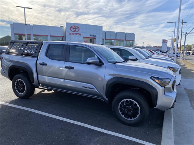 2025 Toyota Tacoma TRD Off Road's photo