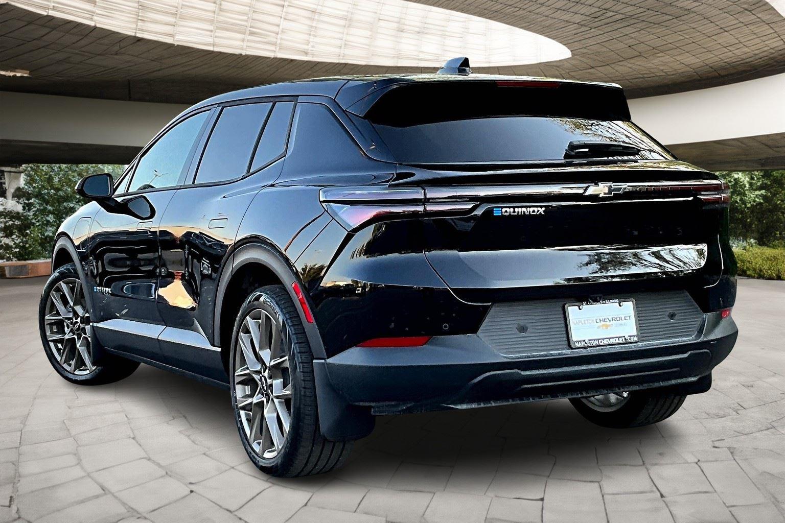 2026 Chevrolet Equinox EV 1LT photo 3