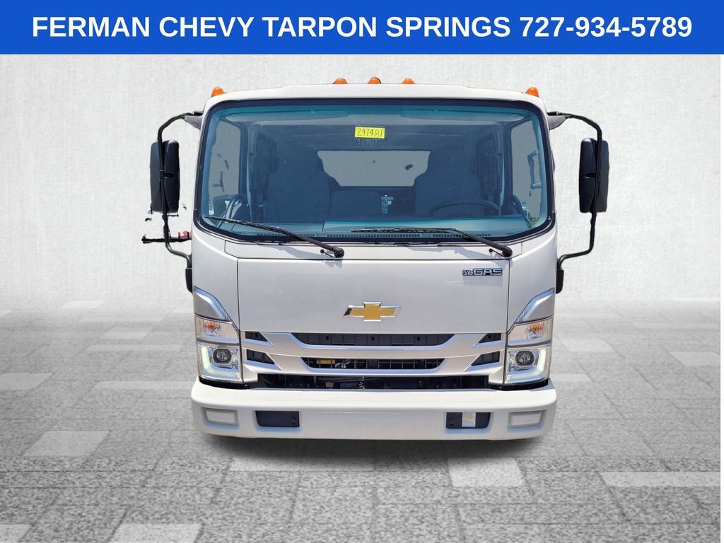 2024 Chevrolet Silverado photo 2