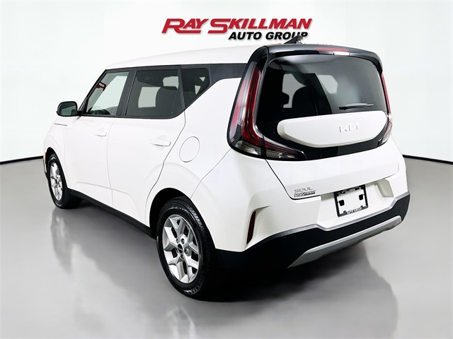 2023 Kia Soul LX photo 4