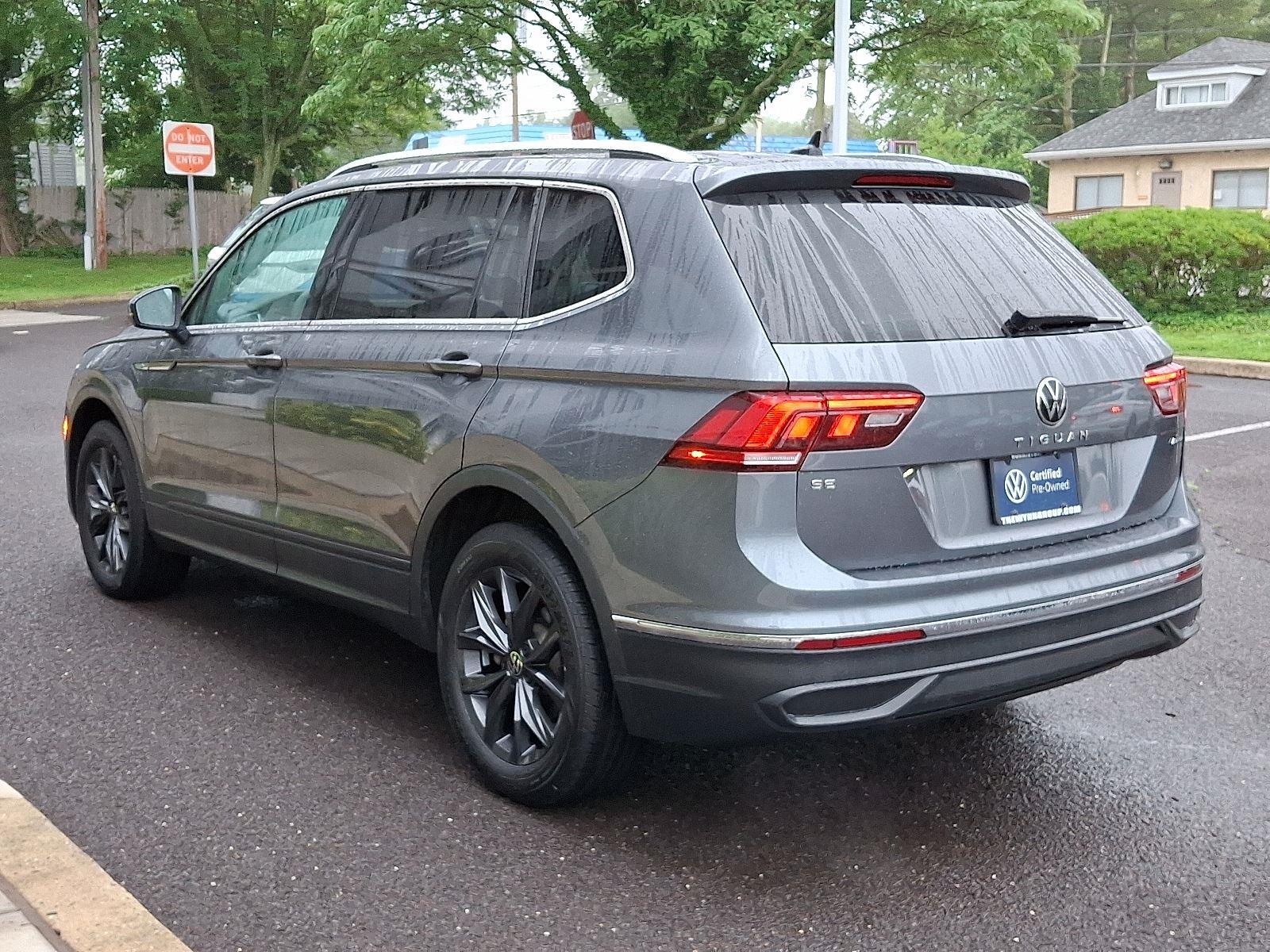 2022 Volkswagen Tiguan SE photo 3