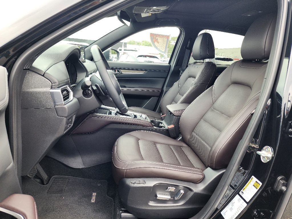 2025 Mazda CX-5 2.5 Turbo Signature photo 28