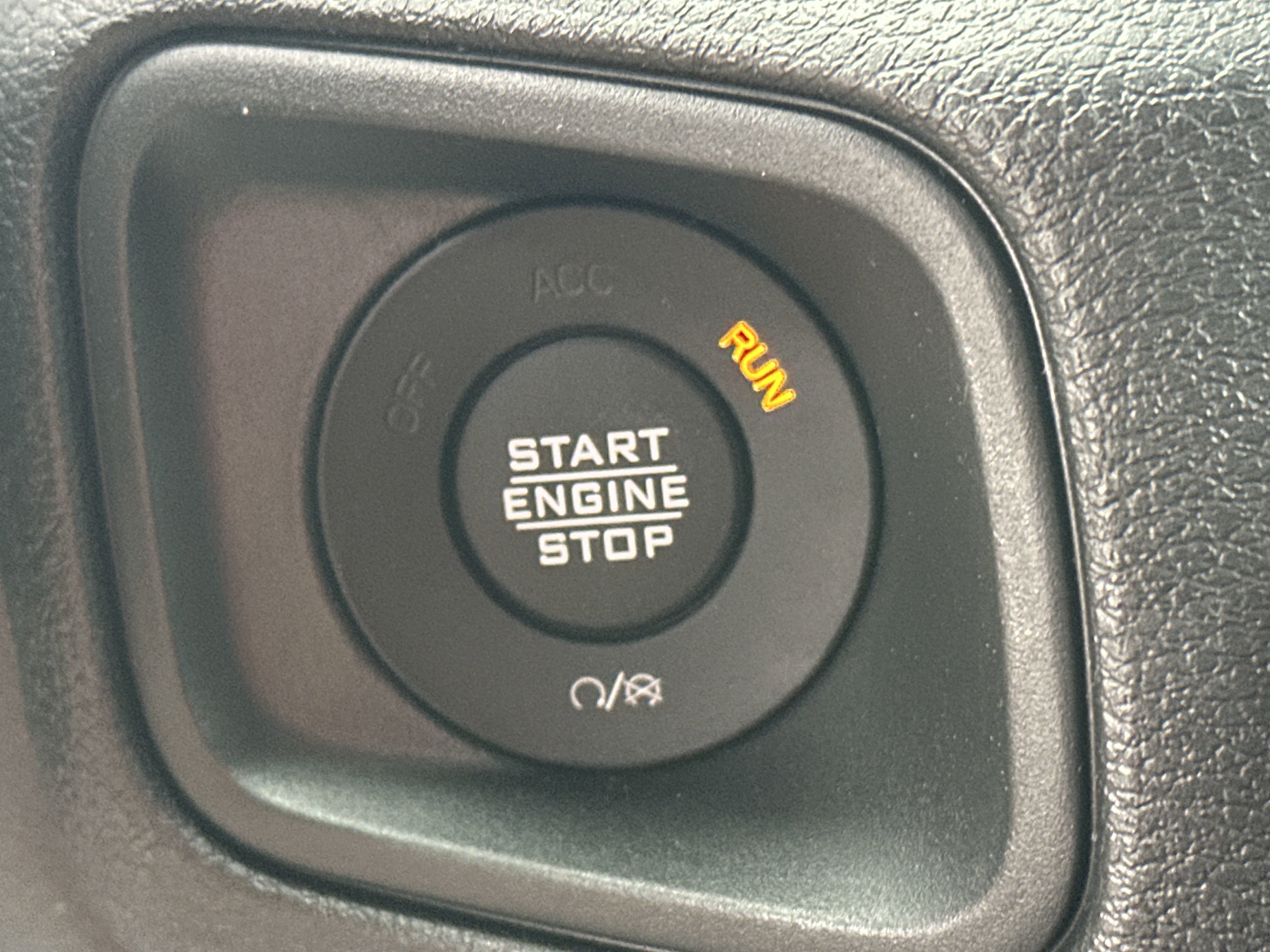 2025 Jeep Wrangler Sport S photo 7