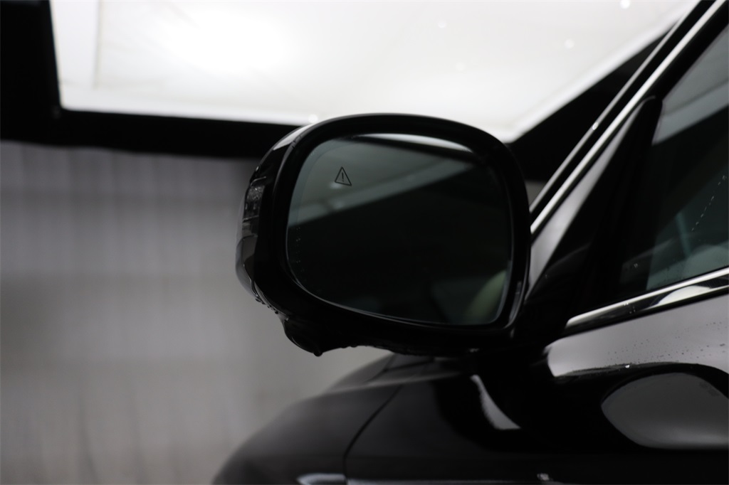 2026 Genesis G70 2.5T Prestige AWD photo 4