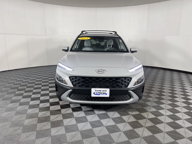 2023 Hyundai Kona SEL photo 2